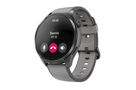 You can see an active call on the smartwatch display